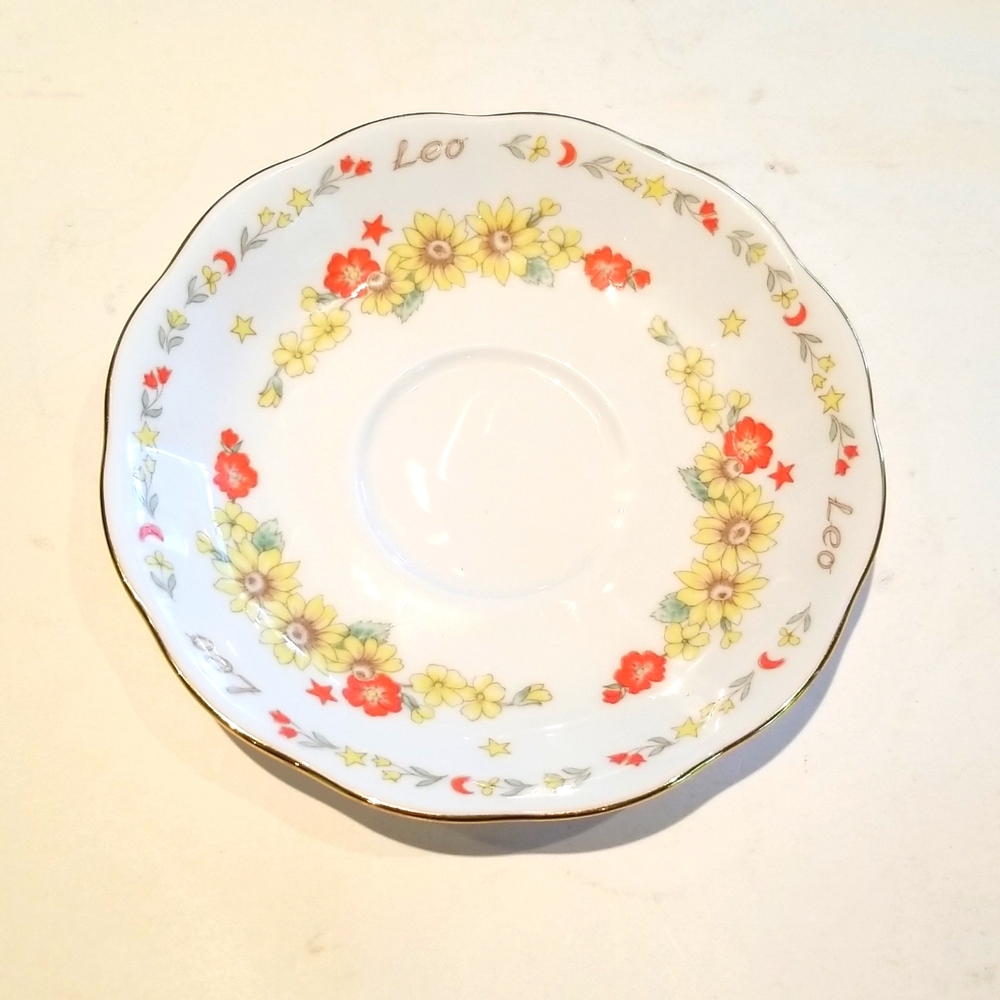Rare Found:Royal ALBERT BONE China sauce